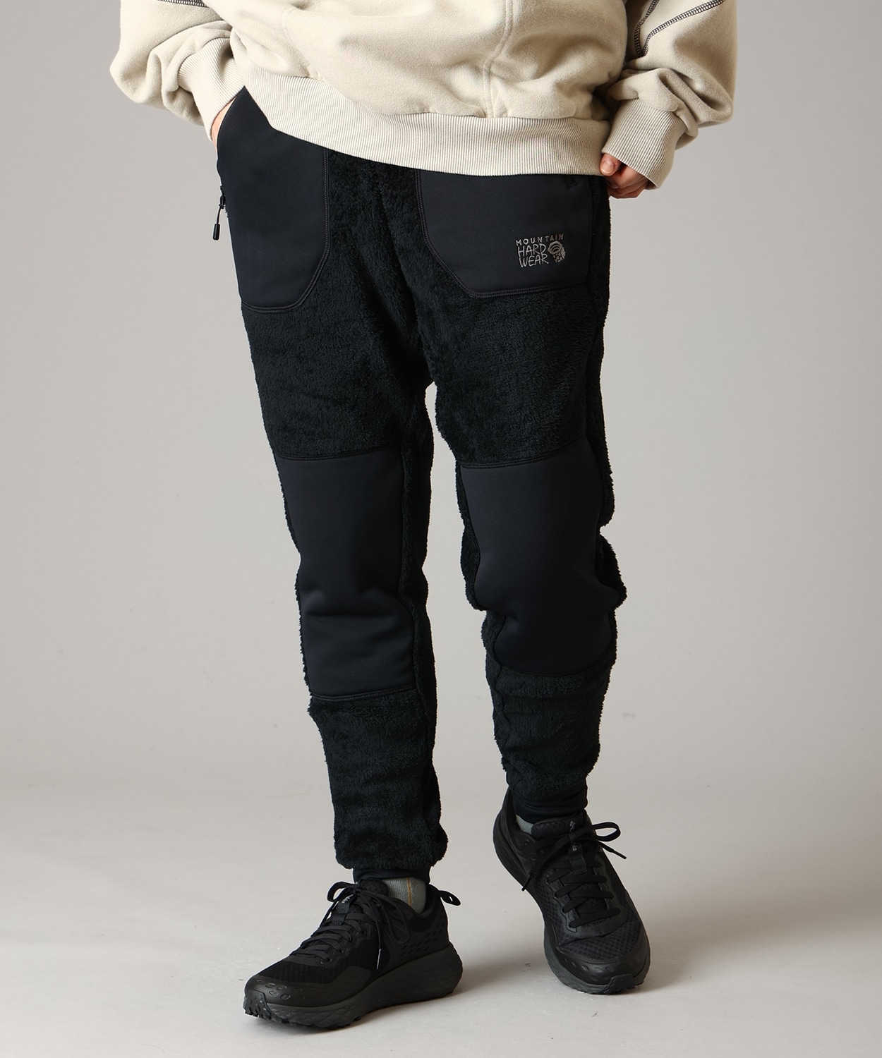 090Black