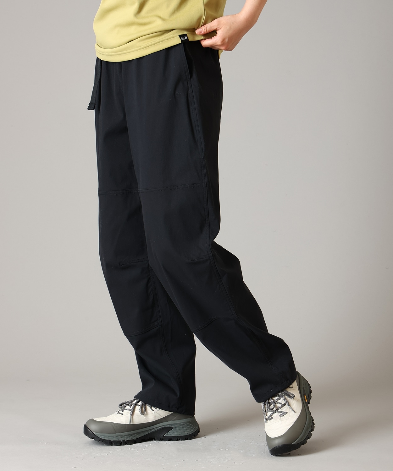 010Black