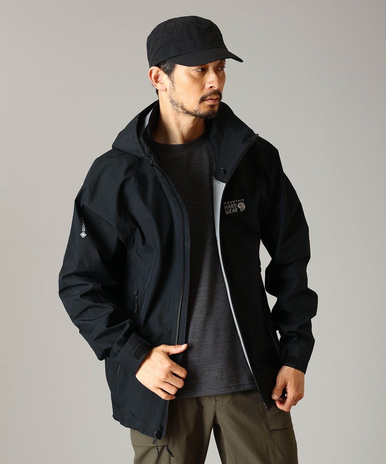 010Black