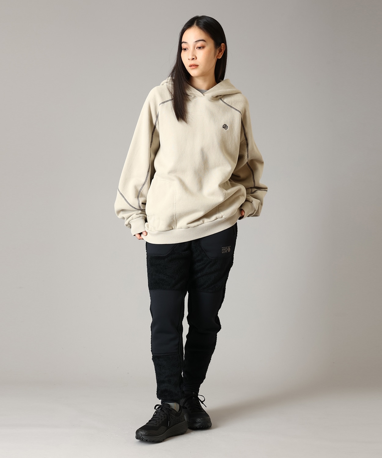 090Black