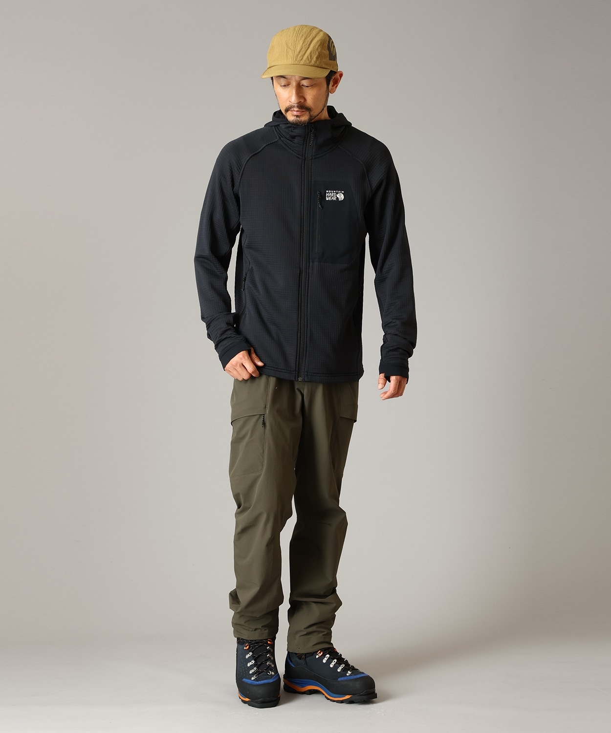010Black