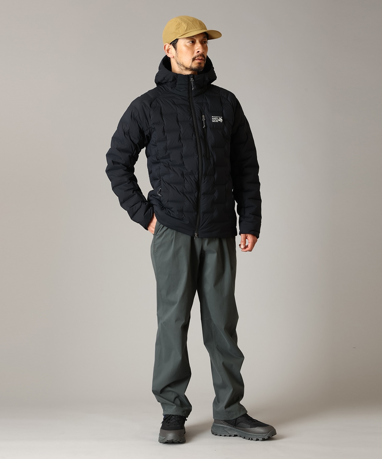 010Black