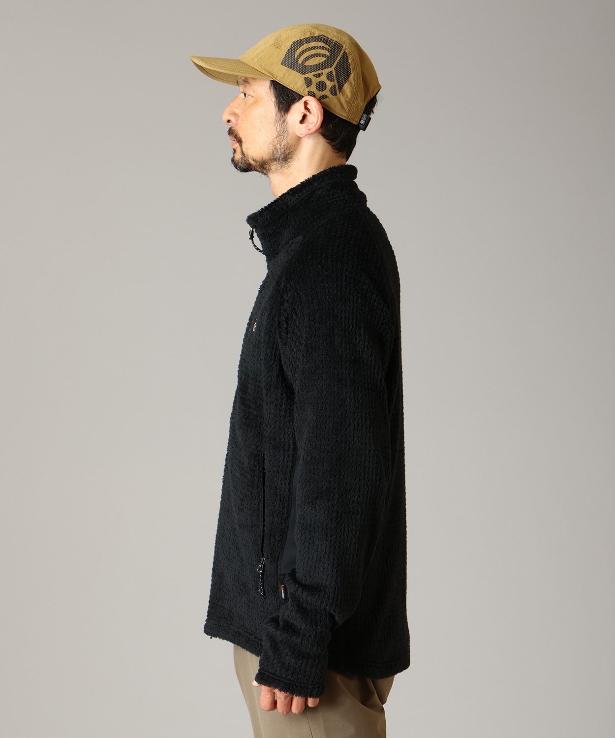010Black