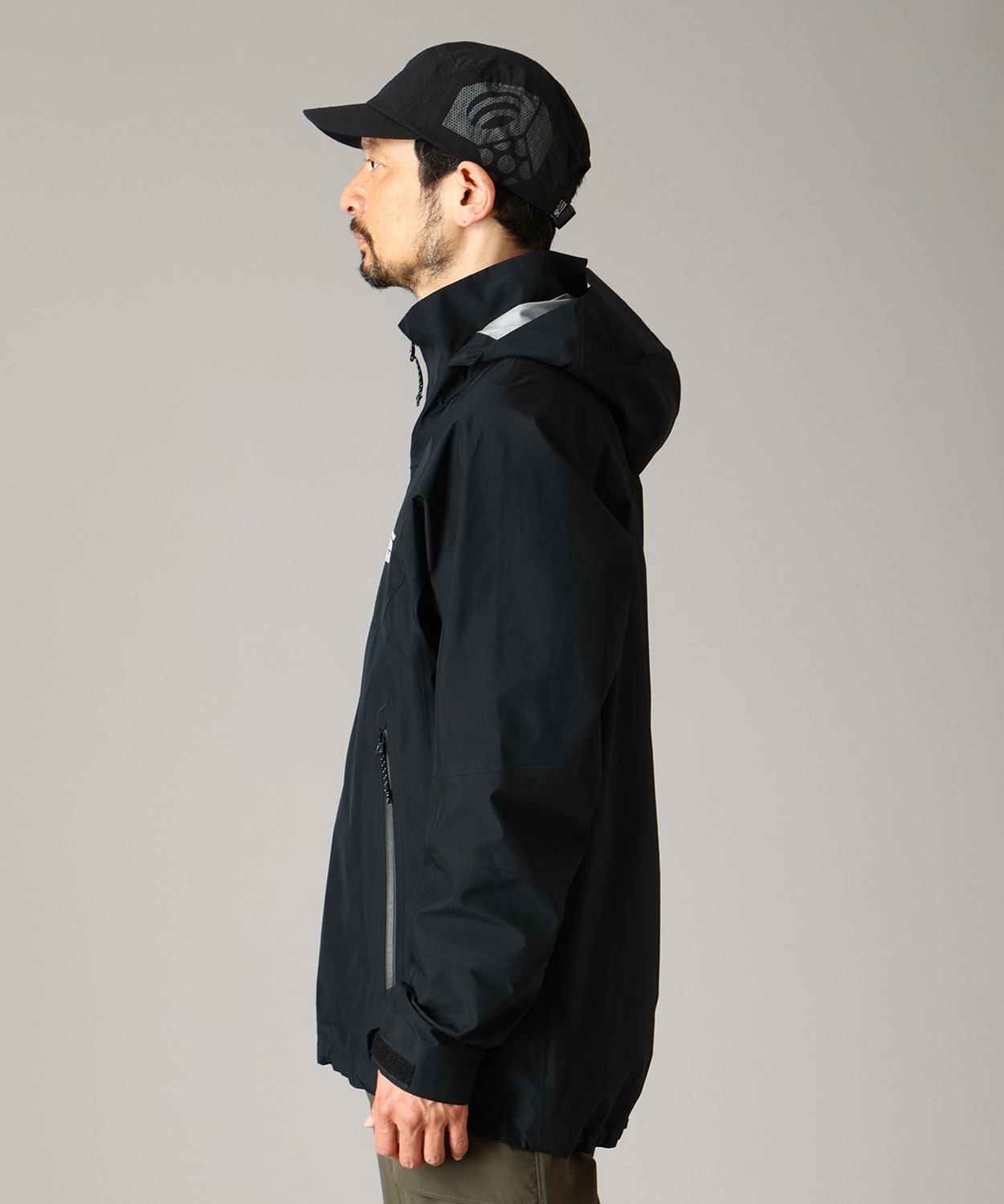 010Black