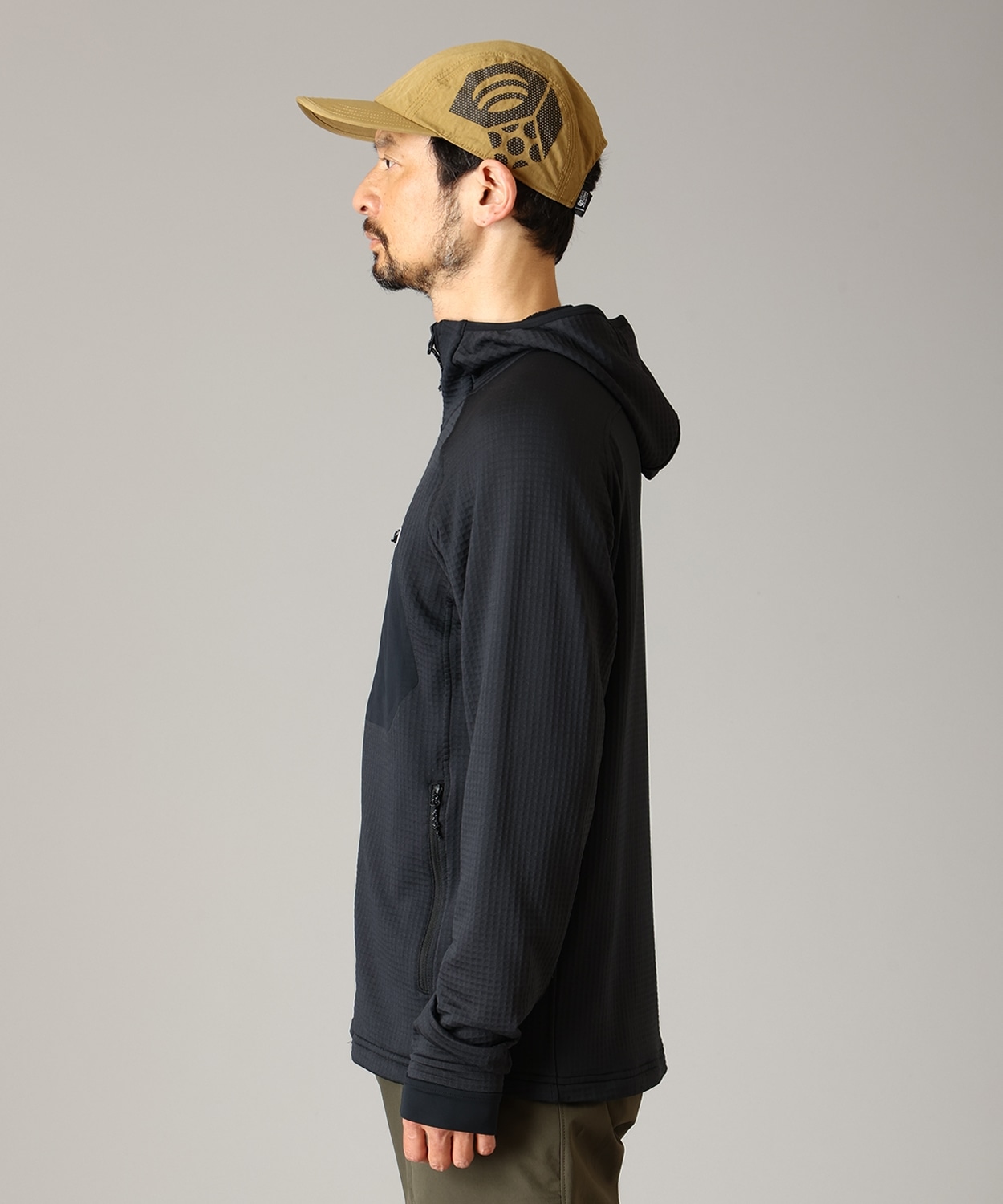 010Black