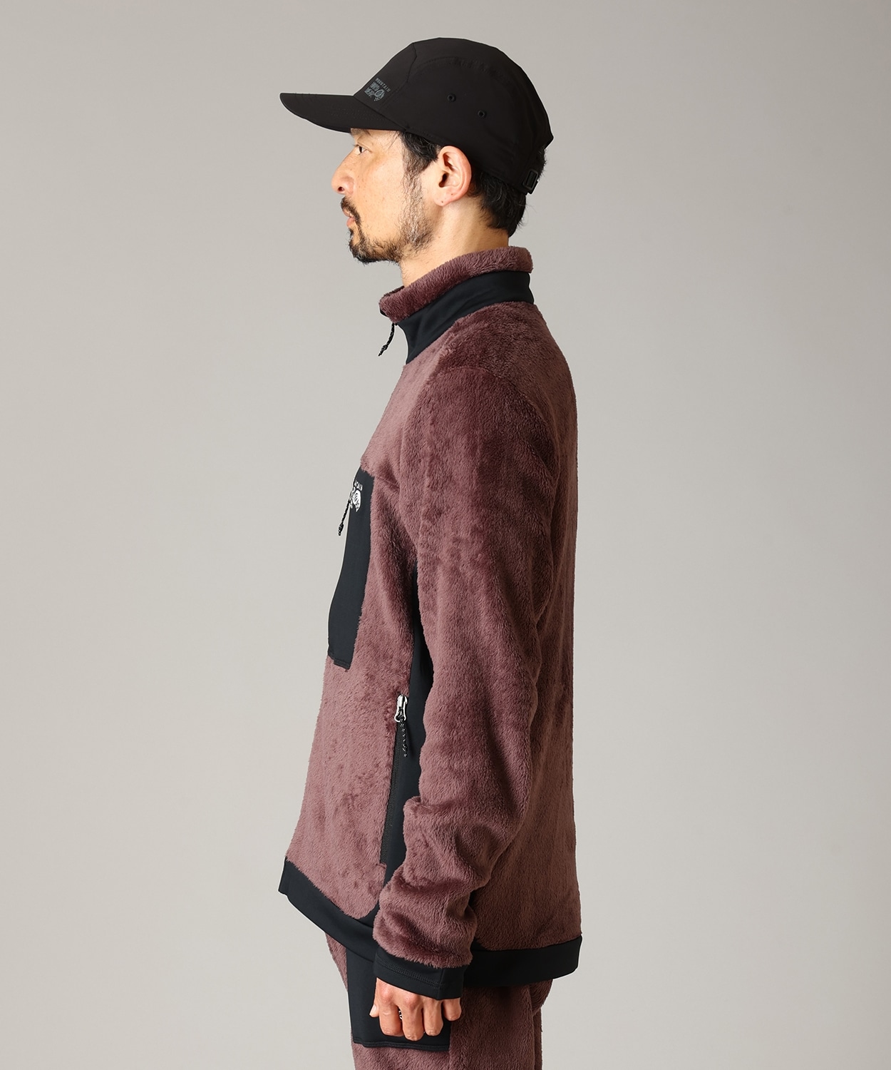 219Carob Black