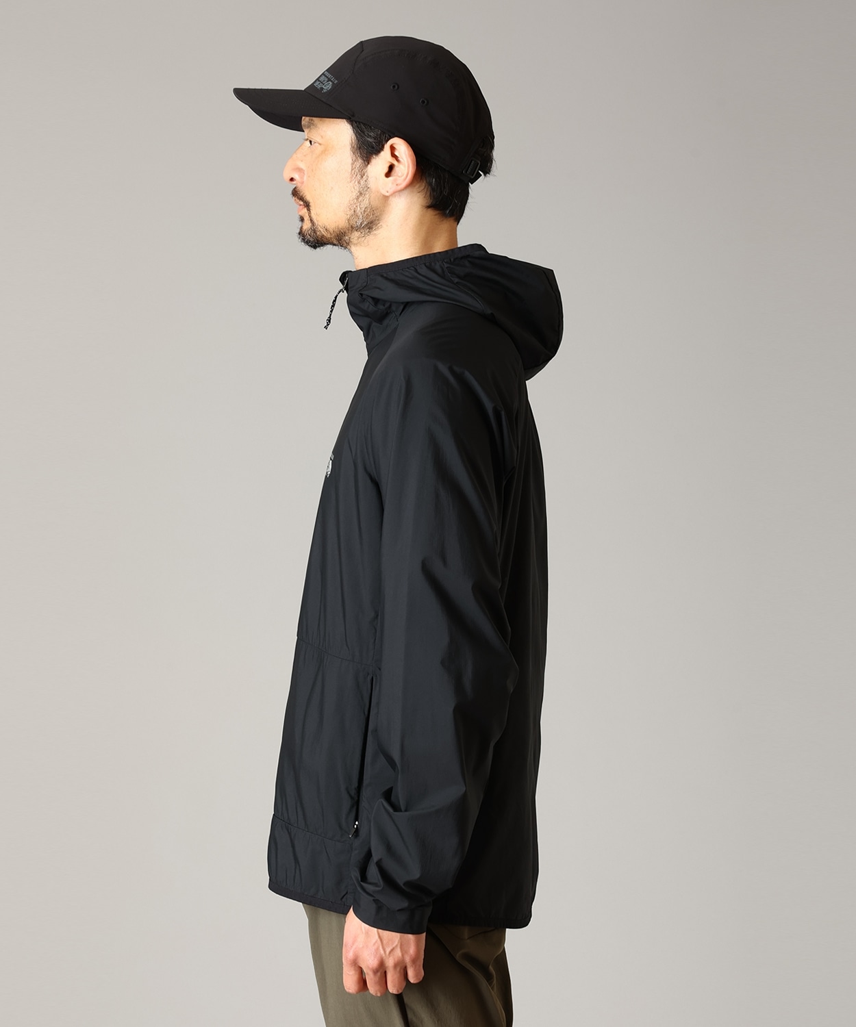 010Black