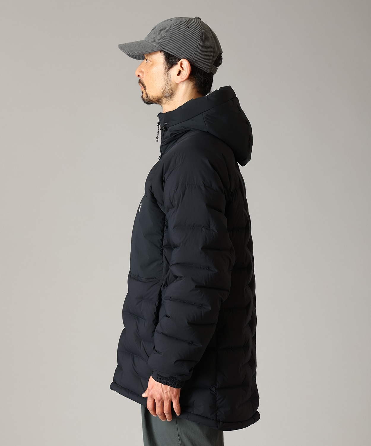 010Black