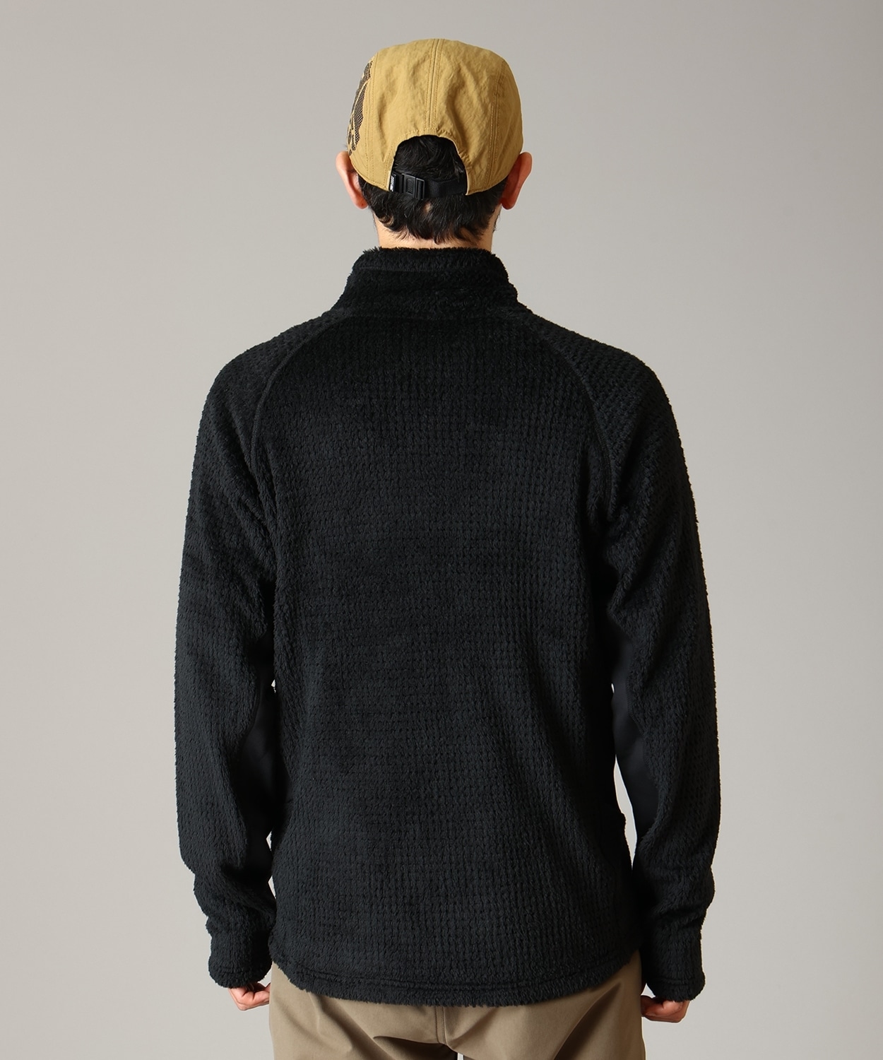 010Black