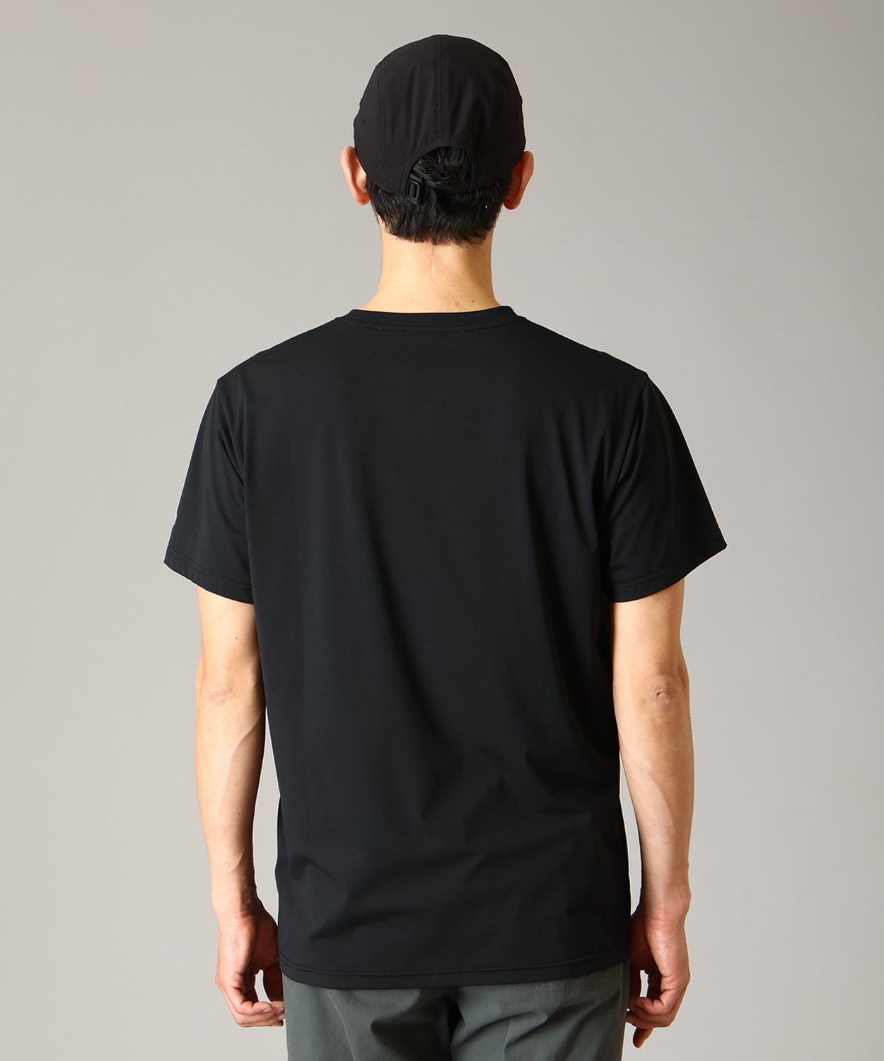 010Black