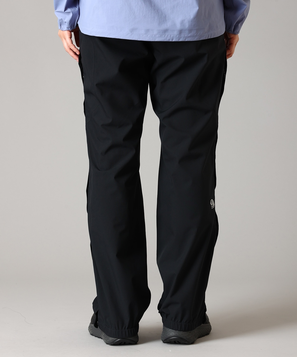 090Black