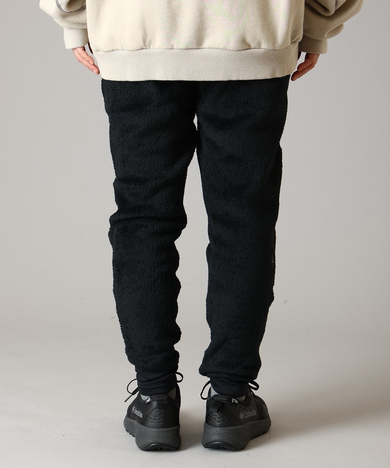 090Black