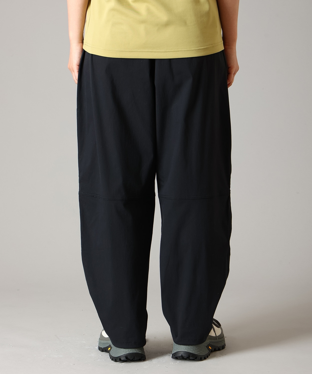 010Black