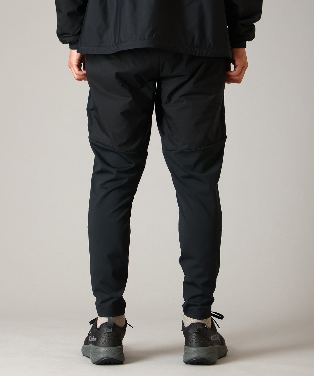 010Black