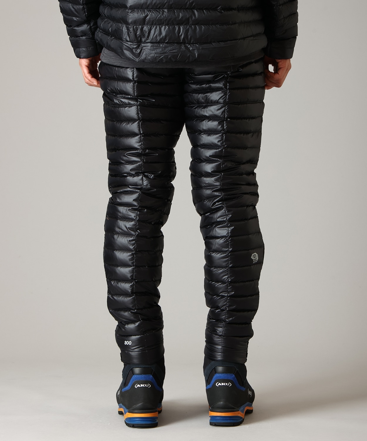 010Black