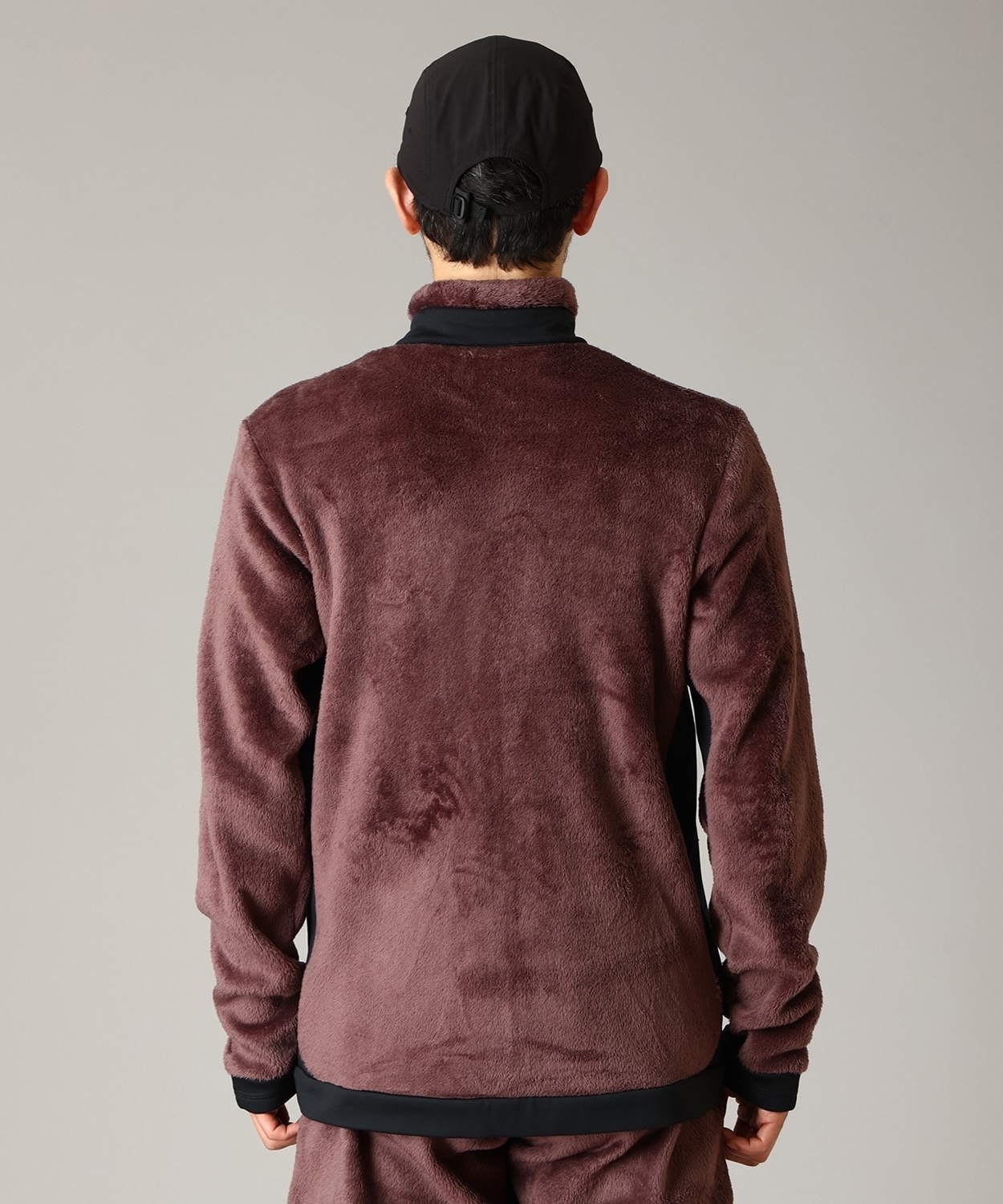 219Carob Black