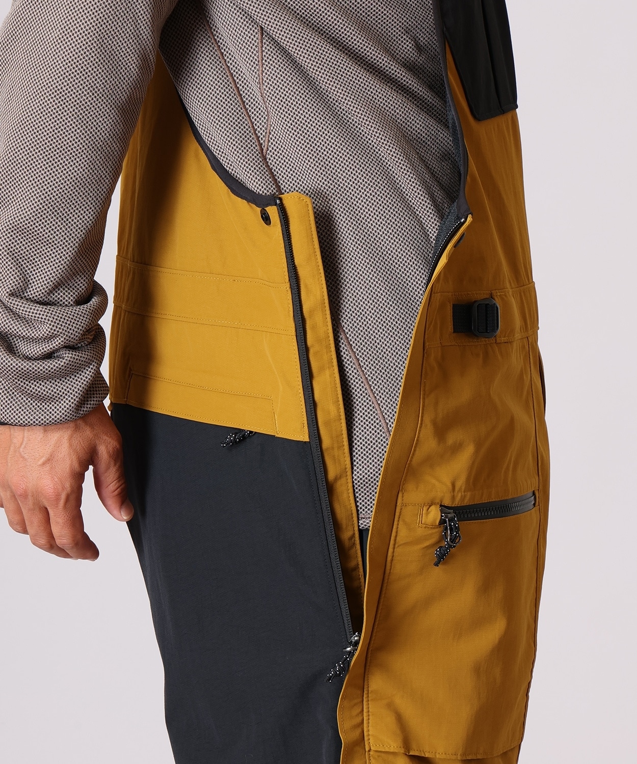 ファーストトラックスビブ(S Olive Gold Black)│マウンテン