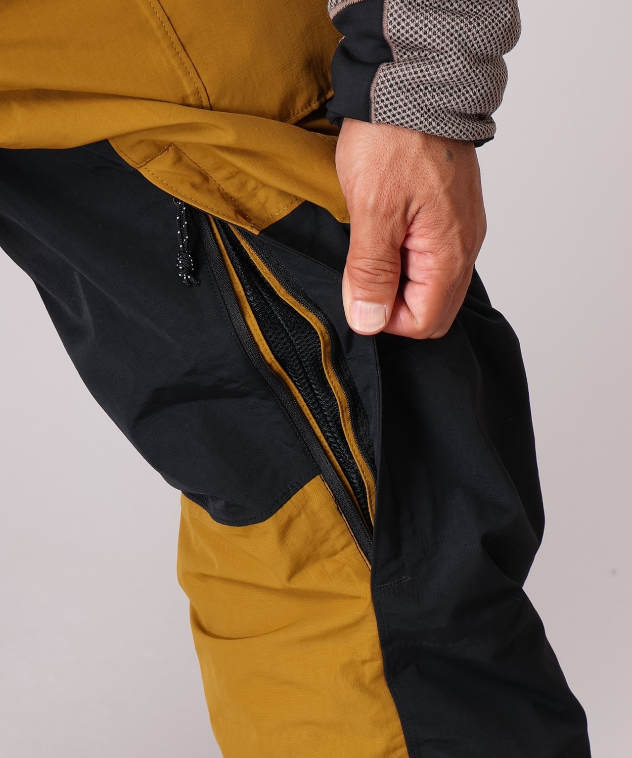 ファーストトラックスビブ(S Olive Gold Black)│マウンテン