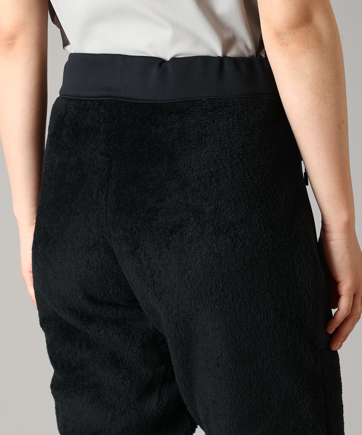 090Black