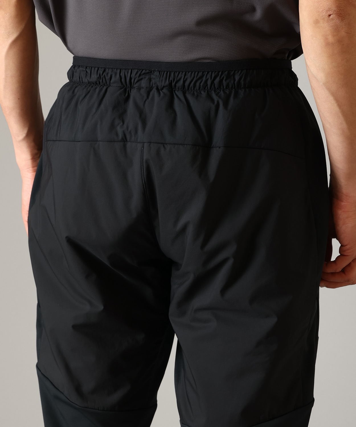010Black
