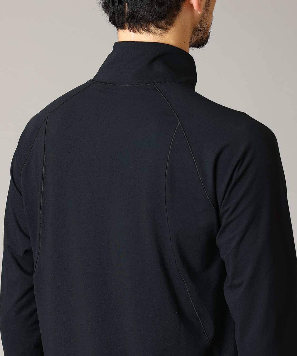 010Black