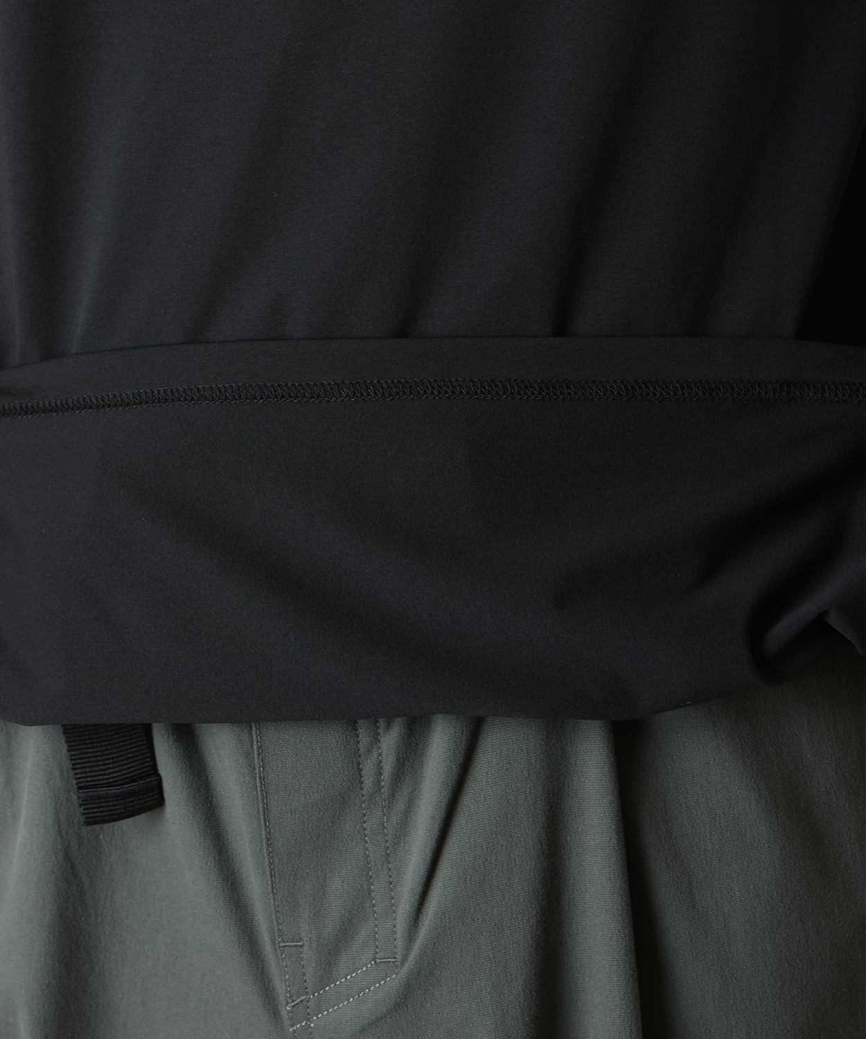 010Black