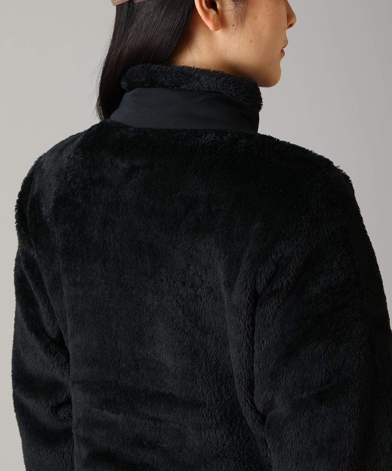 090Black
