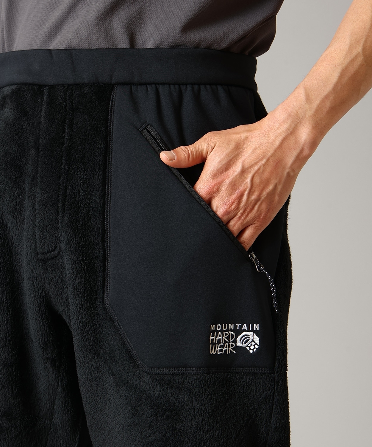 090Black