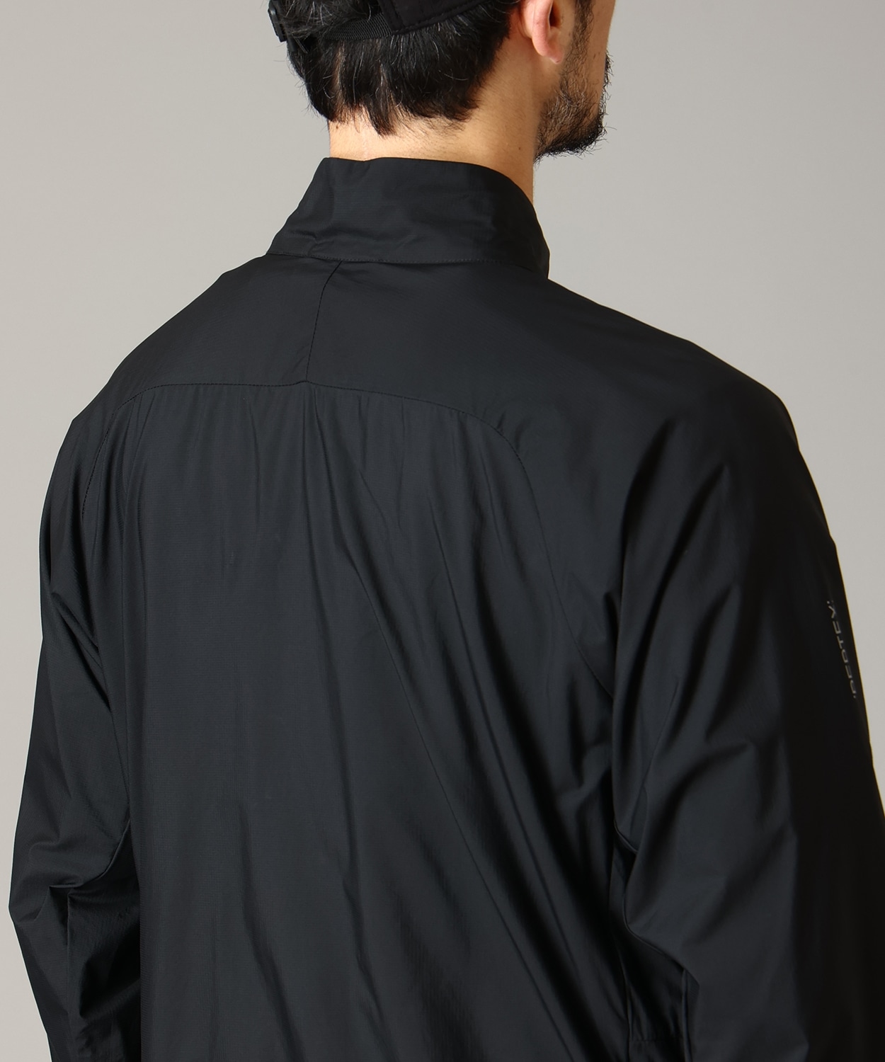 010Black