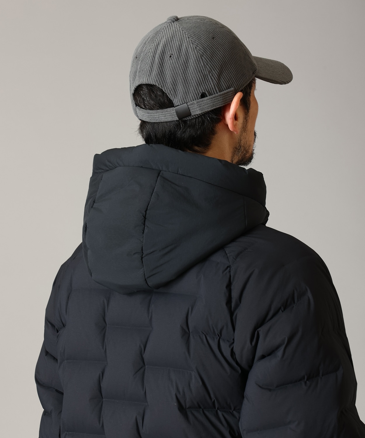 010Black
