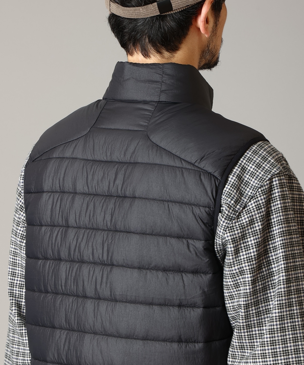 010Black