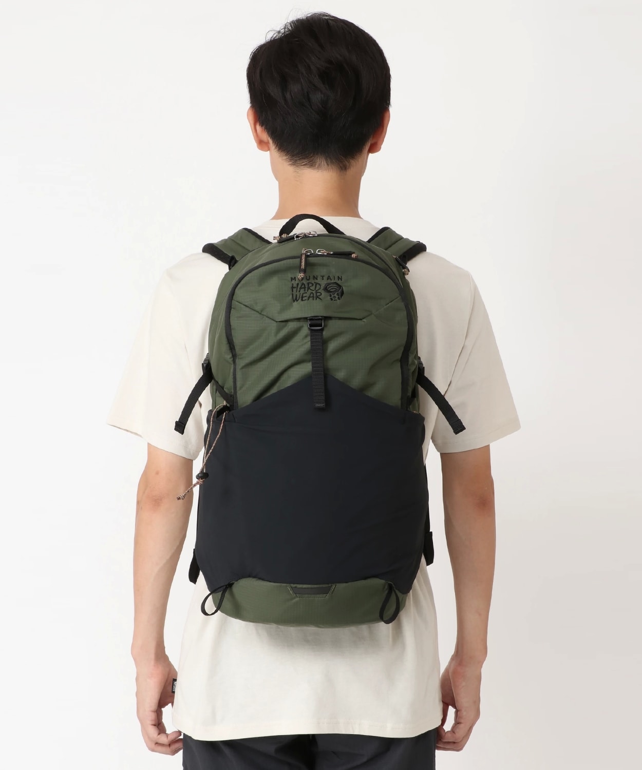 【新品】Mountain Hardware 28L リュック•バックパック