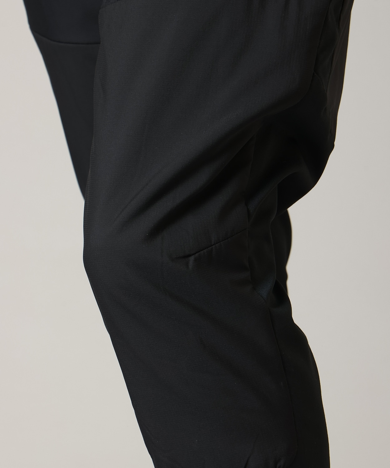 010Black