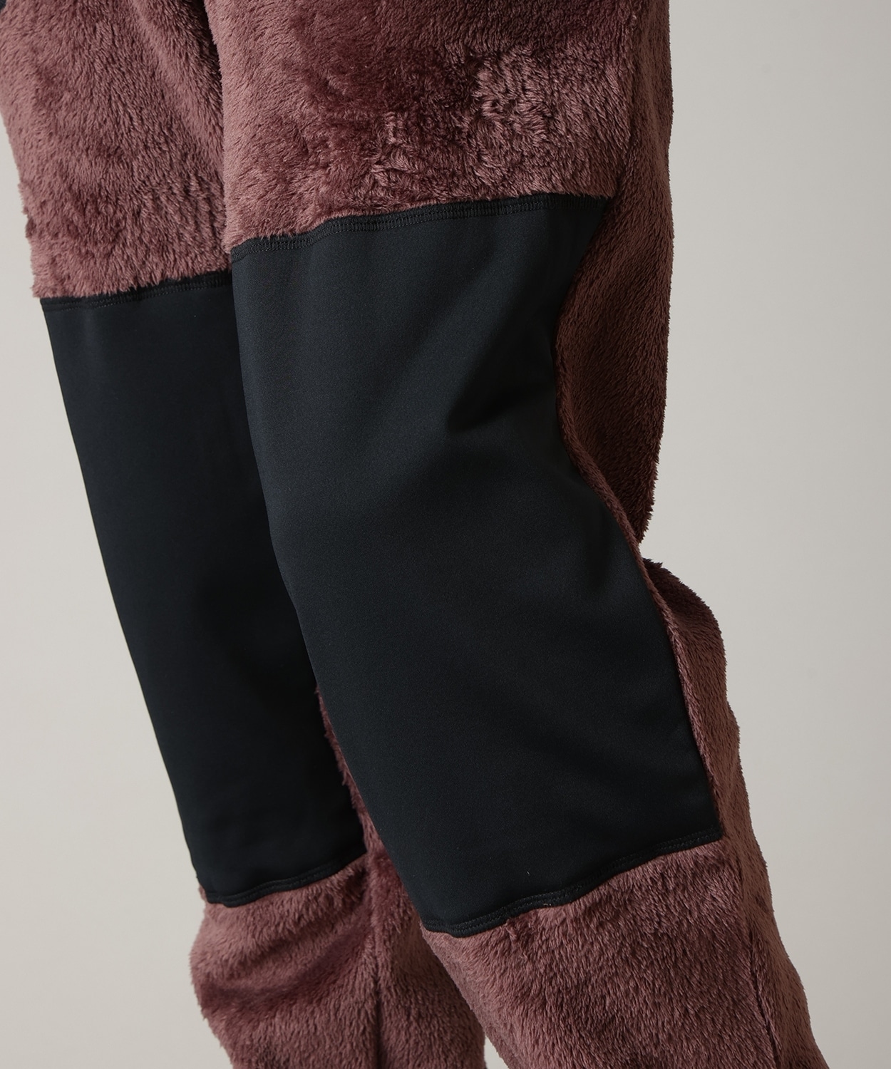 219Carob Black