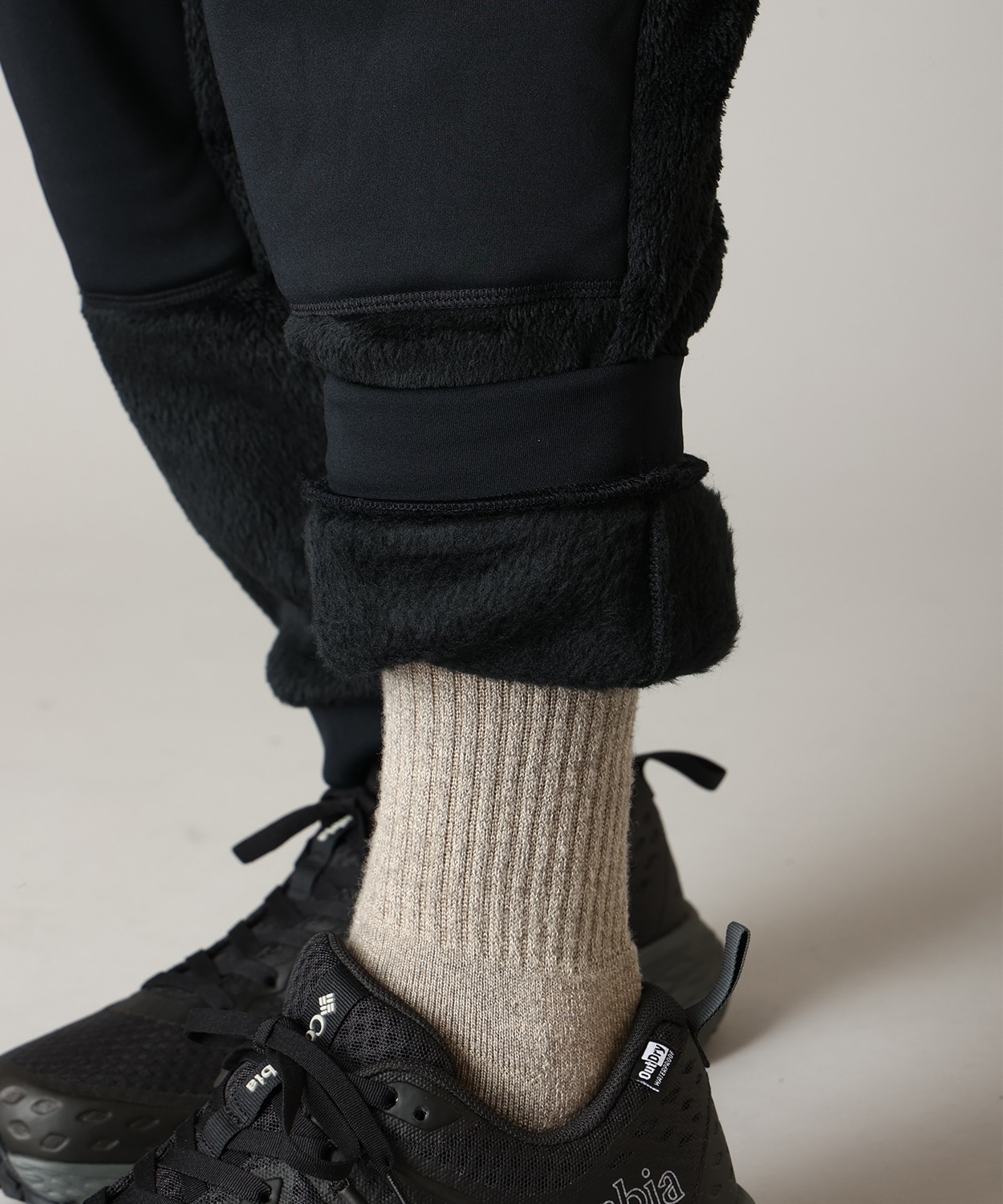090Black