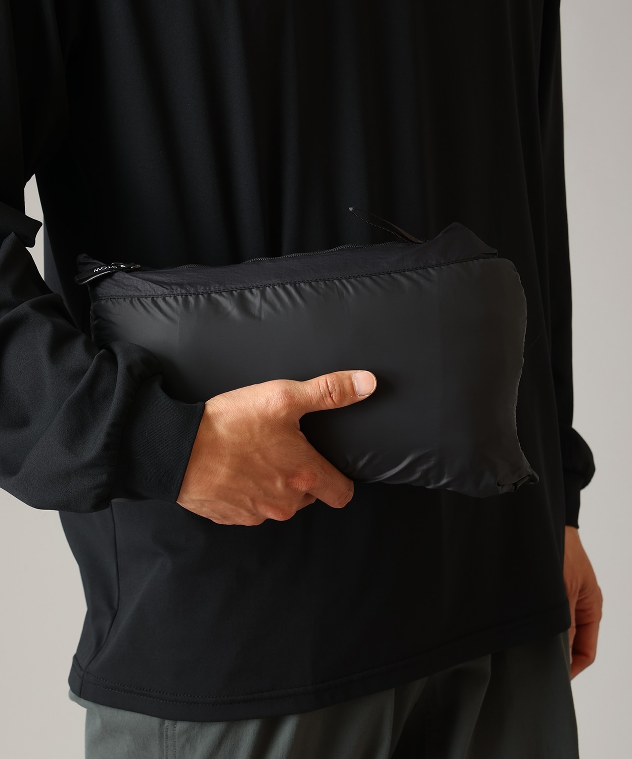 010Black