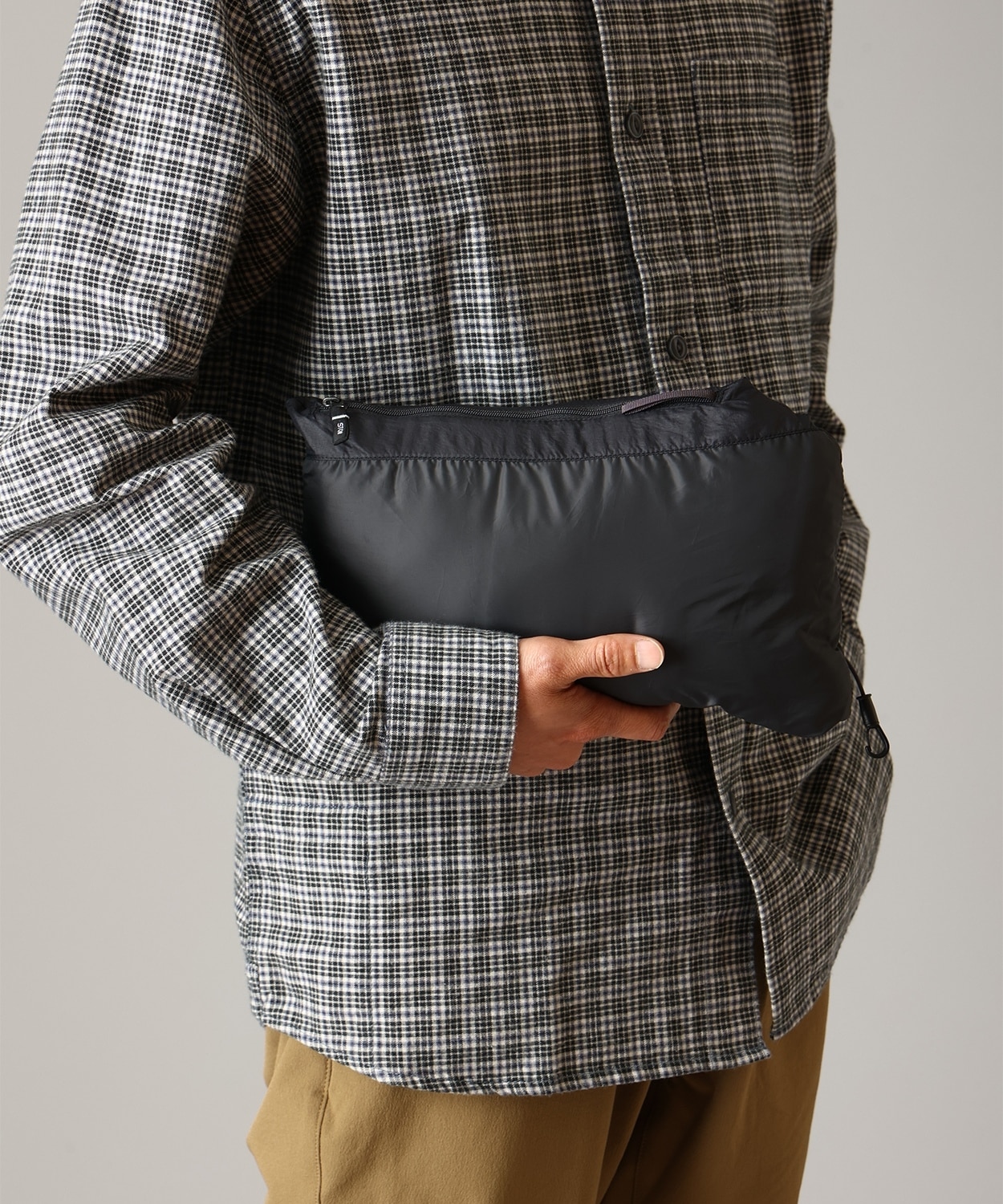 010Black
