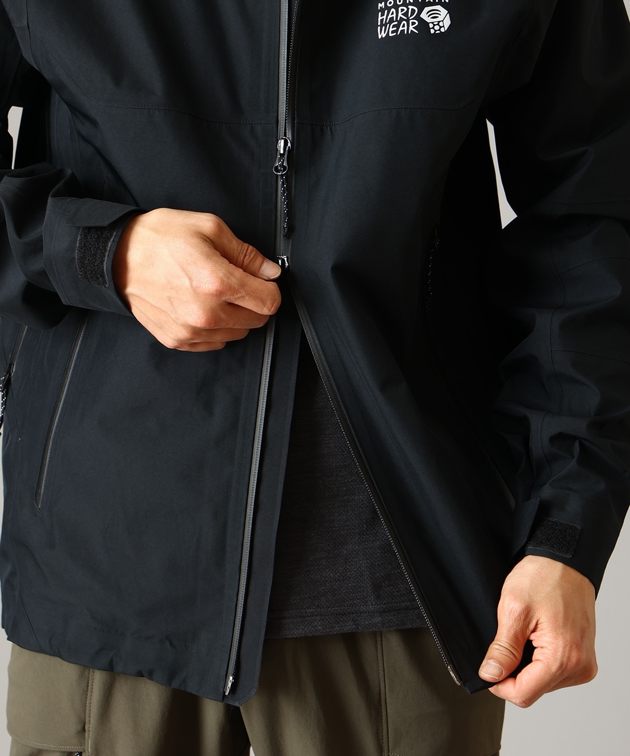 010Black