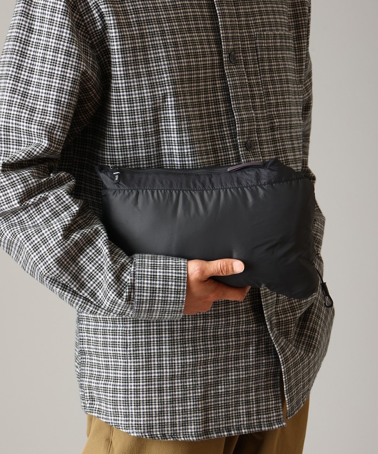 010Black