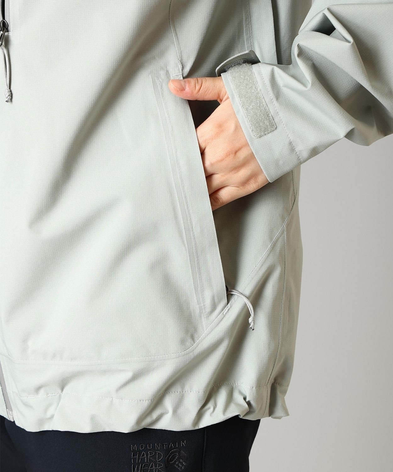 059Half Moon Grey
