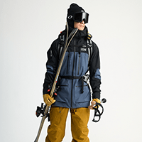 バックカントリーや雪山で違いを生むテクニカルなスノーウェア